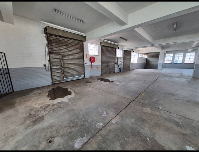 900M² WAREHOUSE FOR SALE IN BENROSE